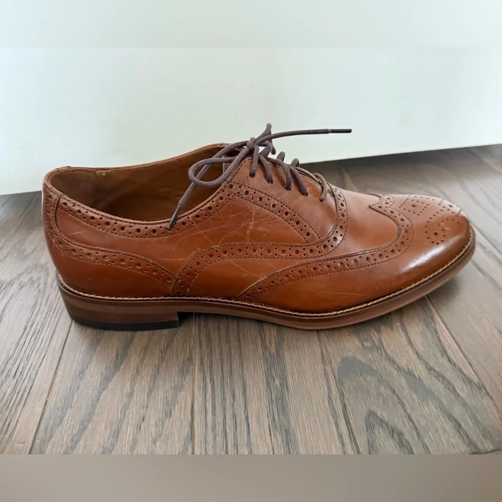 Johnston & Murphy SUTTON WINGTIP  OXFORD Size 9